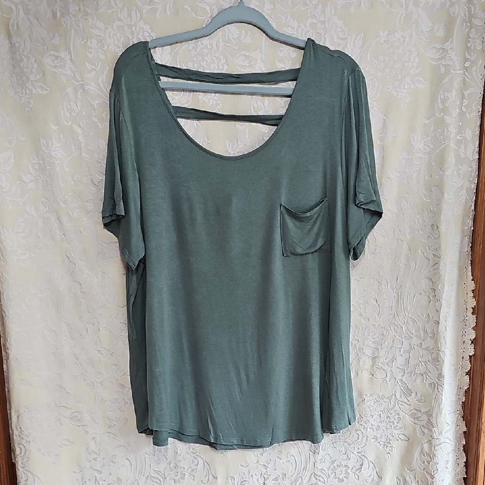 Green Relaxed Backless Short Sleeve Tee